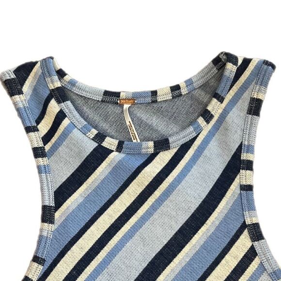 Free People Striped Sweater Tank. Size Large. Great Condition! - Picture 3 of 12